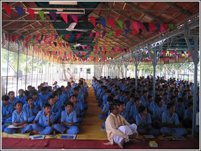 A school in Ratanpur on Khadir Island near Dolovira, Kutch.