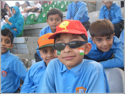 A very cool Pakistani boy dons his support for Indo-Pak friendship. 